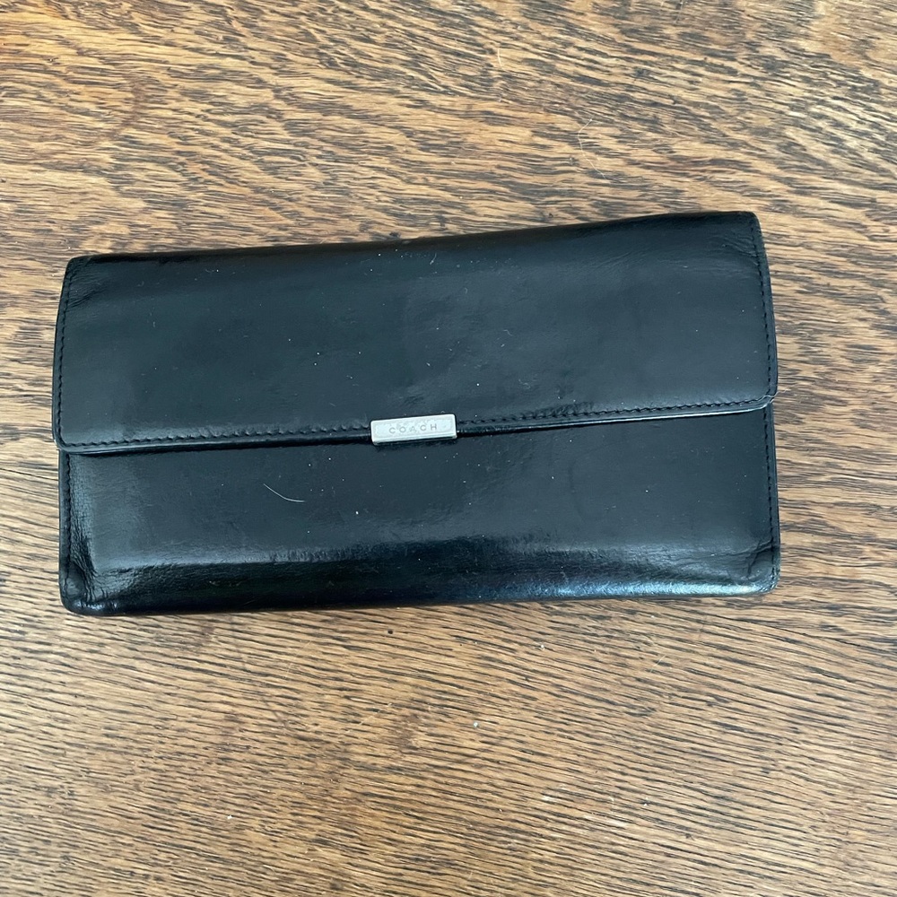 Coach wallet. Gently used.